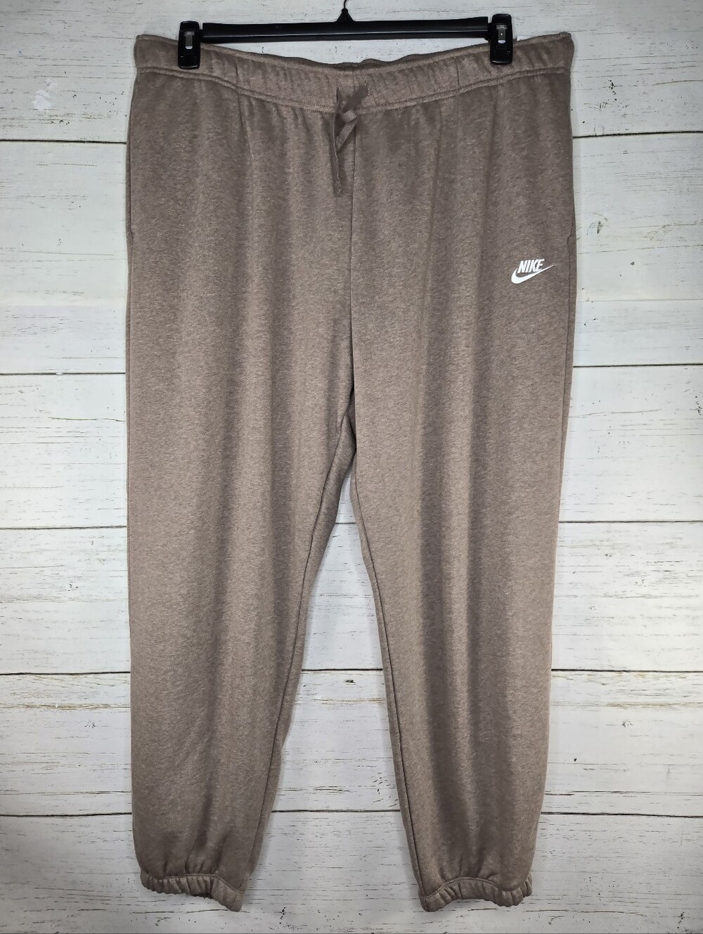 Nike Women's Sportswear Club Fleece Mid-Rise Oversized Sweatpants Brown XXL
